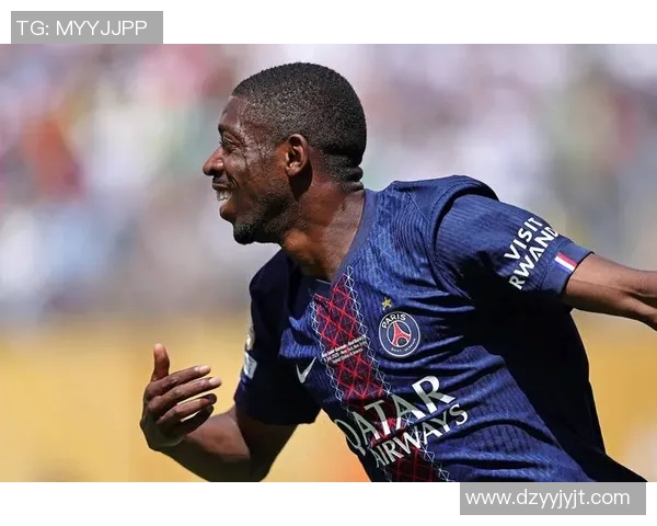 30号足球明星后卫的传奇故事与赛场风采揭秘